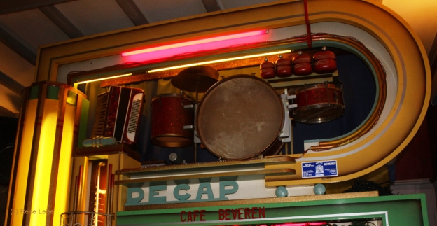 DECAP-Orgel im "Café Beveren" (c) Reise Leise